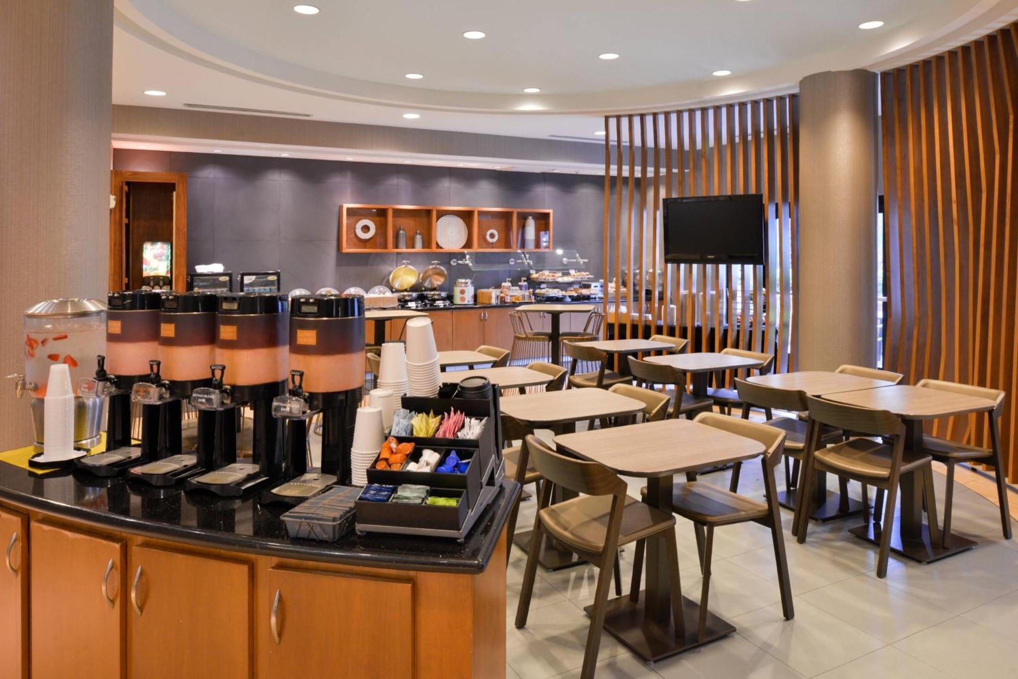 Springhill Suites By Marriott Corona Riverside Exterior photo