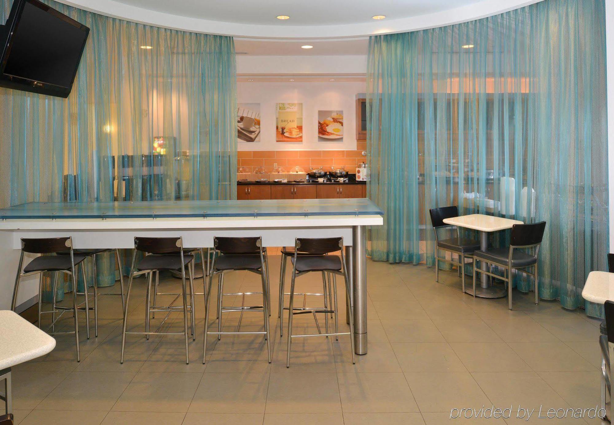 Springhill Suites By Marriott Corona Riverside Exterior photo